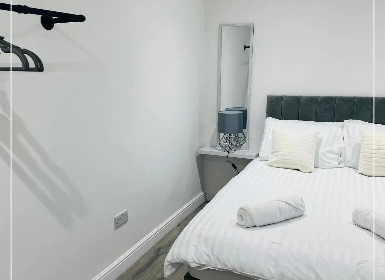 Tastefully Decorated 4 Bed Home In Gedling - Near Colwick Country Park, Victoria Retail Park, City Centre & Nottingham Racecourse Apartment