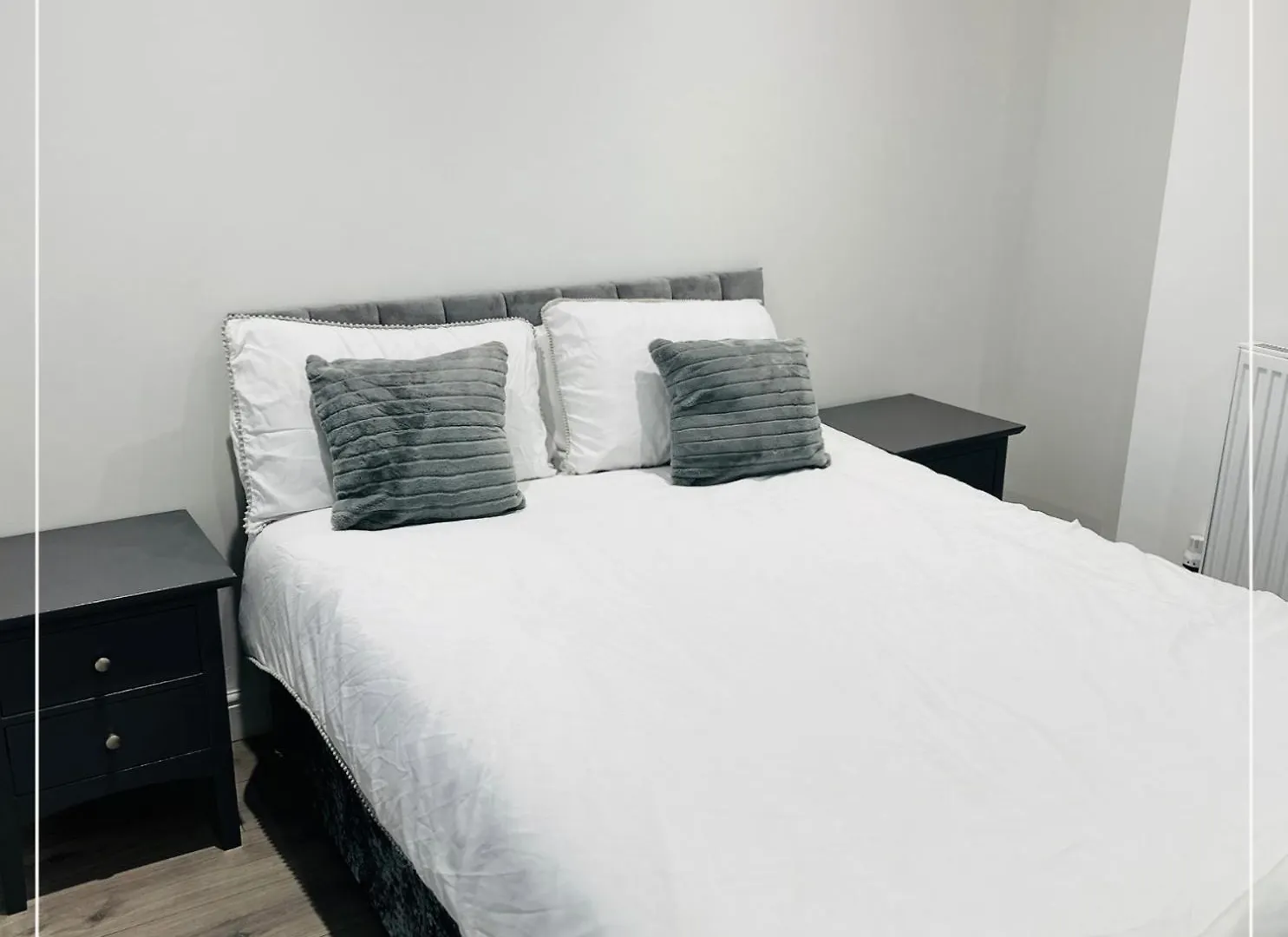 Apartmán Tastefully Decorated 4 Bed Home In Gedling - Near Colwick Country Park, Victoria Retail Park, City Centre & Nottingham Racecourse